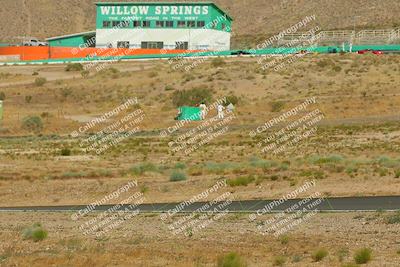 media/Jun-01-2025-CalClub SCCA (Sun) [[eae223c5dd]]/Group 4/Qualifying/